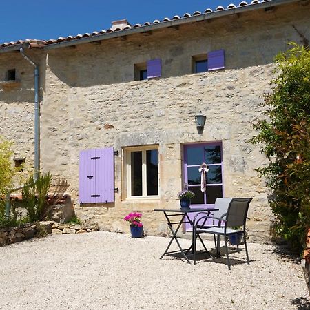 Gite Rural La Maison Mauve Ventouse Екстериор снимка