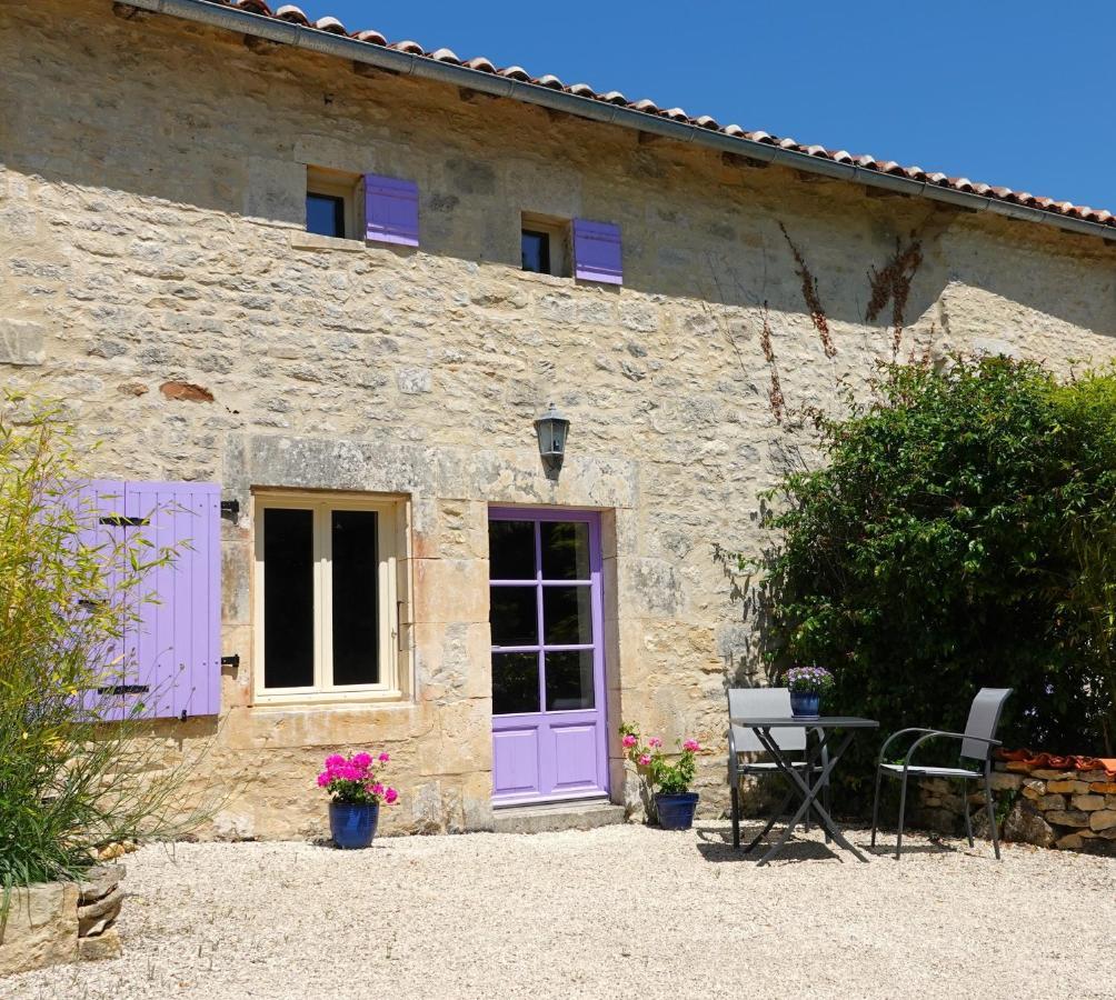 Gite Rural La Maison Mauve Ventouse Екстериор снимка