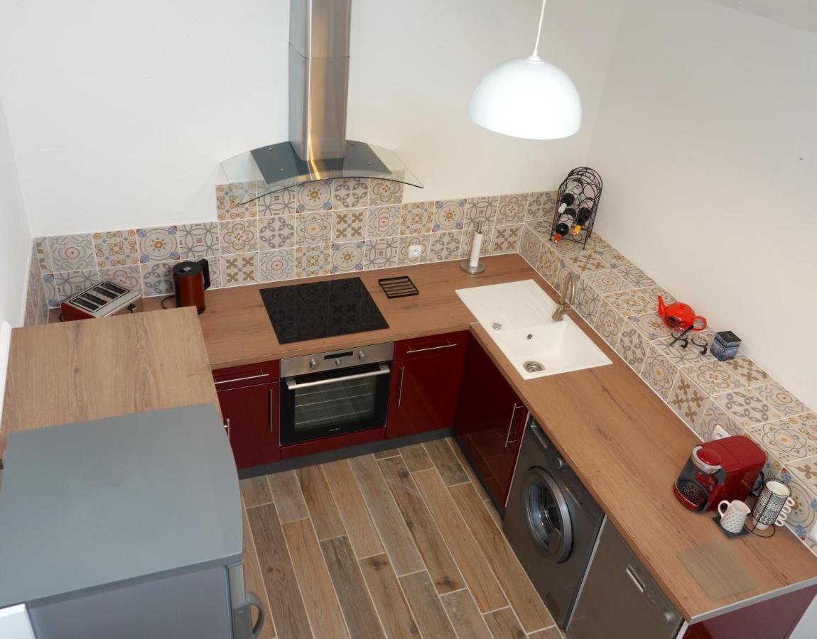 Gite Rural La Maison Mauve Ventouse Екстериор снимка